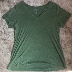 Old Navy women’s t-shirt